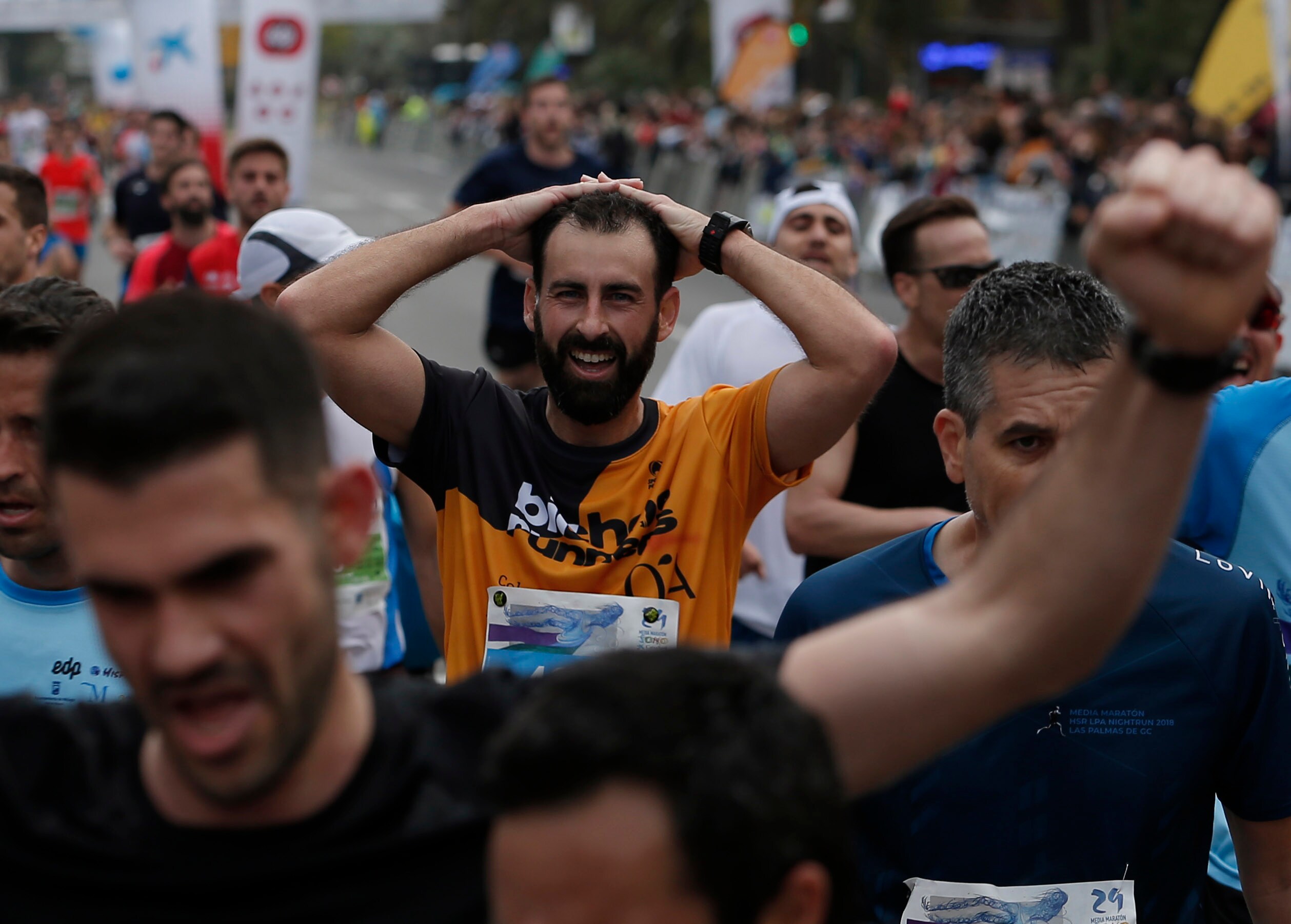 Mucho ambiente y color han llenado hoy las calles del centro de Málaga en la Media Maratón Teatro Soho Caixabank Ciudad de Málaga 2019