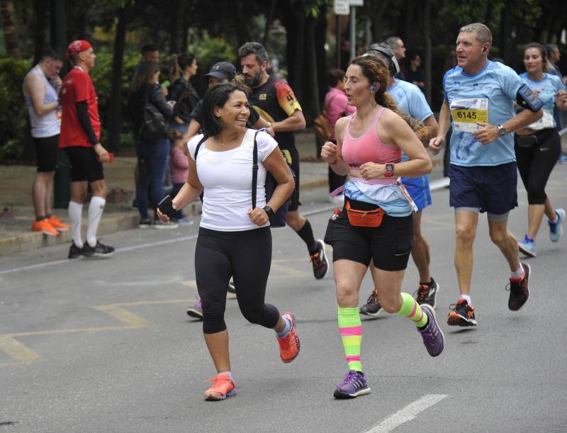 Más de 7.500 corredores participan en la 29ª edición de la Media Maratón Ciudad de Málaga.