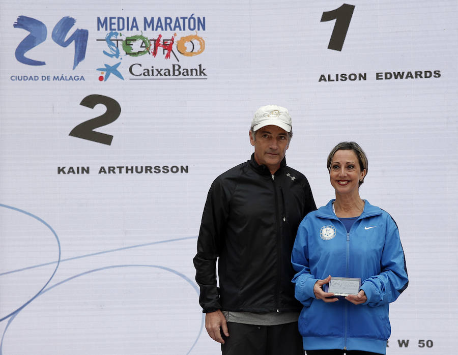 Más de 7.500 corredores participan en la 29ª edición de la Media Maratón Ciudad de Málaga.