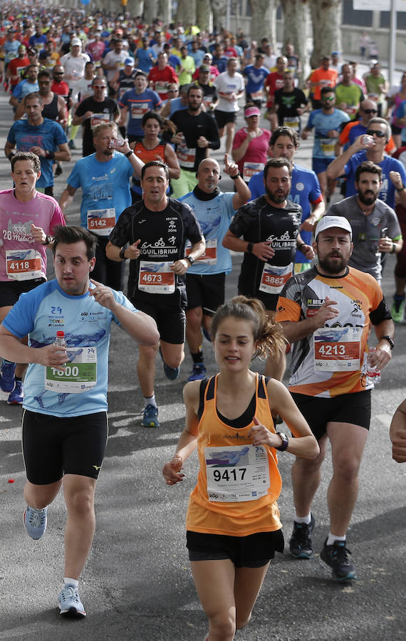 Mucho ambiente y color han llenado hoy las calles del centro de Málaga en la Media Maratón Teatro Soho Caixabank Ciudad de Málaga 2019