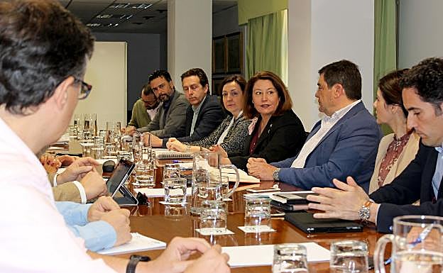 Crespo ha presidido hoy la mesa para la simplicación 