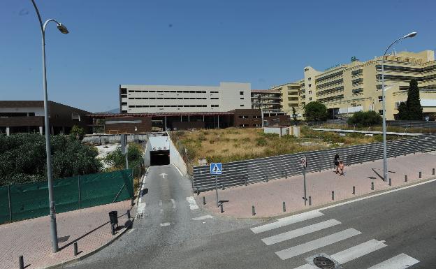 Área de ampliación del Hospital Costa del Sol, con las obras paralizadas desde 2010. J