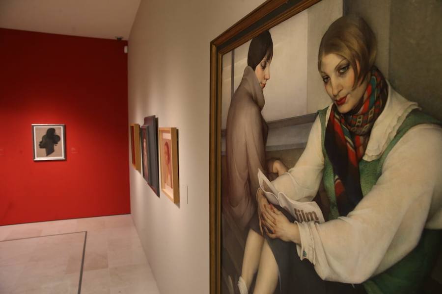 El Museo Carmen Thyssen analiza la evolución de la identidad femenina en esta muestra