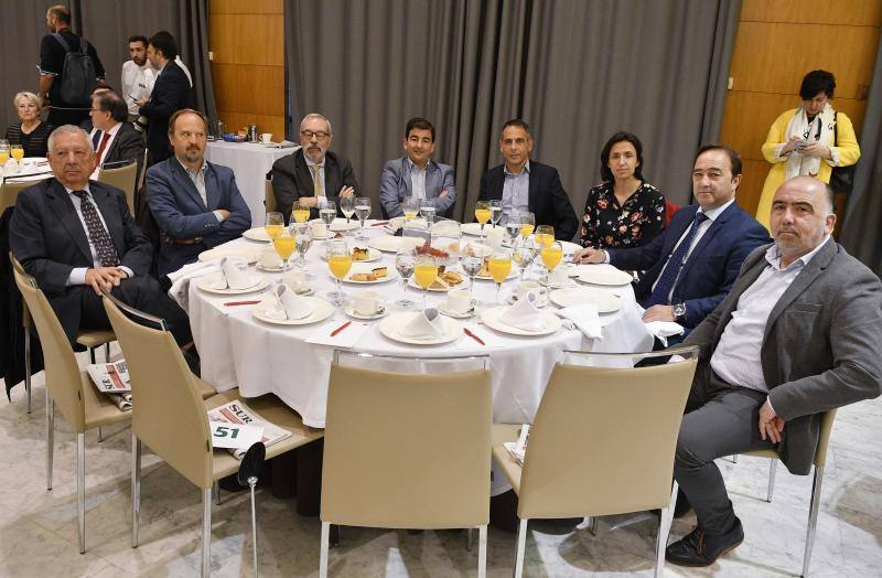 El presidente de la Junta de Andalucía, protagonista del encuentro en el Hotel NH Málaga