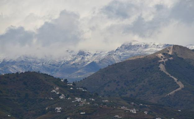 La Maroma, vista desde Nerja. 