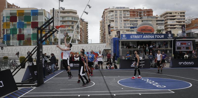 Los aficionados al baloncesto tienen la oportunidad de participar y ganar premios en el Torneo 3 contra 3 que se celebra este sábado y domingoi