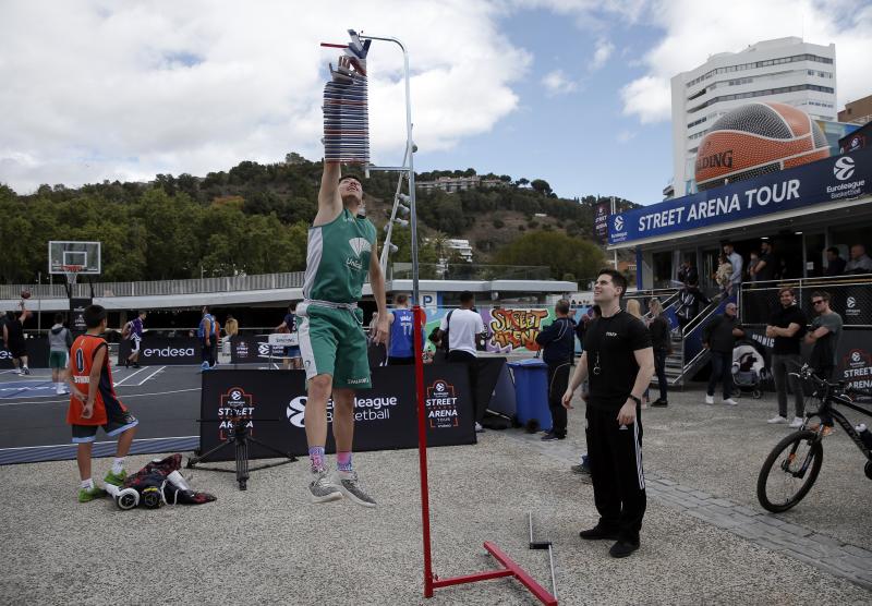 Los aficionados al baloncesto tienen la oportunidad de participar y ganar premios en el Torneo 3 contra 3 que se celebra este sábado y domingoi