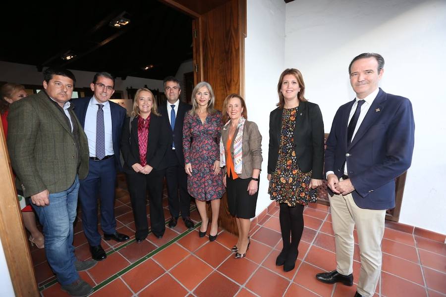 El libro es un gran homenaje a Garrido y a Gonzàlez, pero también un homenaje a la Semana Santa y a las cofradías de Málaga que se entregará con SUR.