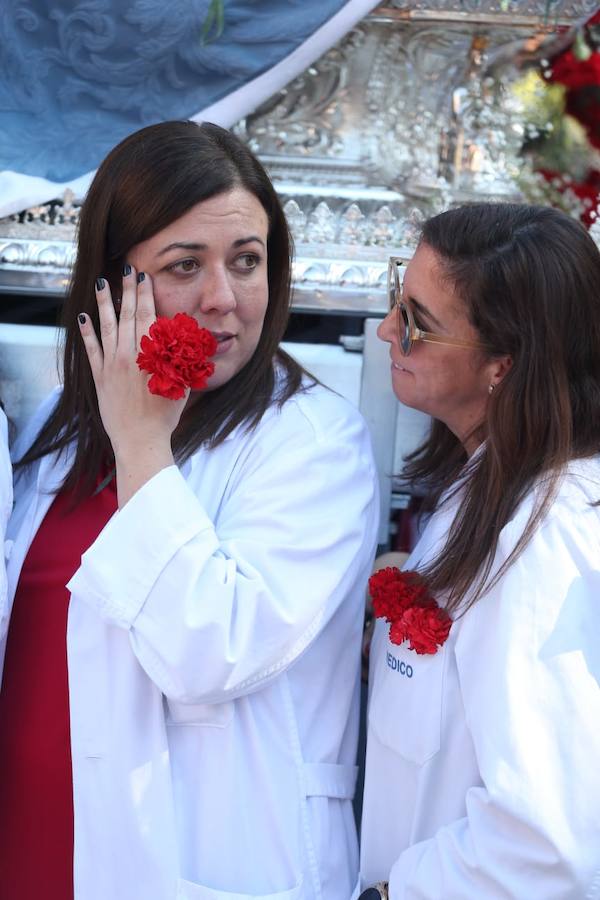 Las mejores imágenes de la misa del alba, el acto en el Hospital Civil y el recorrido por la Trinidad de los titulares de la Cofradía del Cautivo y La Trinidad este 2019.