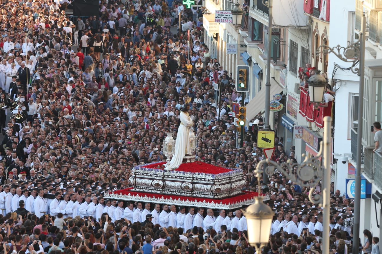 Fotos: Las mejores imágenes del recorrido procesional del Cautivo el Lunes Santo de 2019