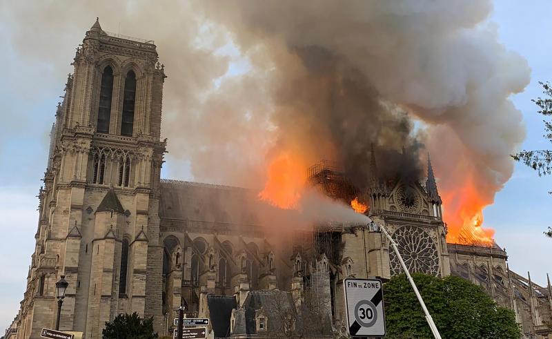 Notre Dame, se buscan donantes