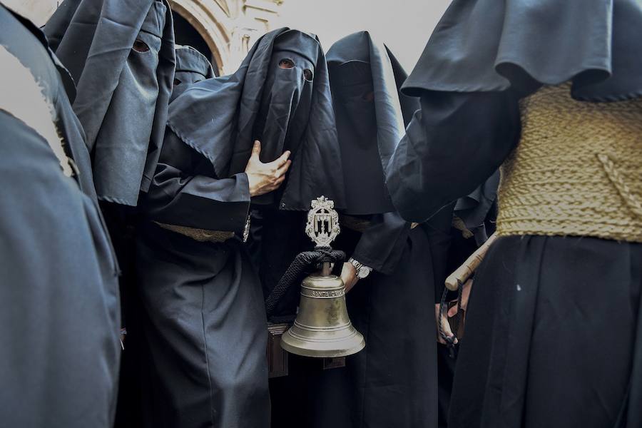 Las fotos de las cofradías del Jueves Santo: Sagrada Cena, Santa Cruz, Viñeros, Vera Cruz, Zamarrilla, Mena, Misericordia, Esperanza.