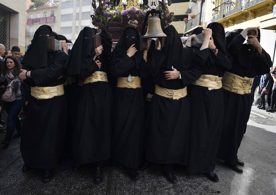 Las fotos de las cofradías del Jueves Santo: Sagrada Cena, Santa Cruz, Viñeros, Vera Cruz, Zamarrilla, Mena, Misericordia, Esperanza.