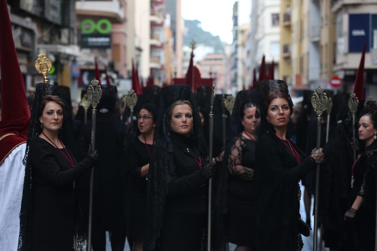 Las fotos de las cofradías del Jueves Santo: Sagrada Cena, Santa Cruz, Viñeros, Vera Cruz, Zamarrilla, Mena, Misericordia, Esperanza.