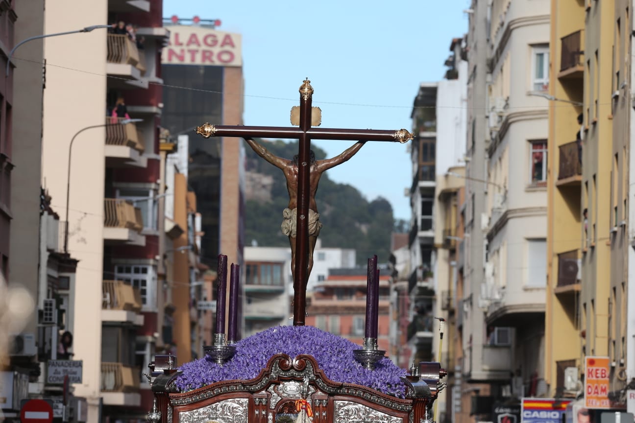 Las fotos de las cofradías del Jueves Santo: Sagrada Cena, Santa Cruz, Viñeros, Vera Cruz, Zamarrilla, Mena, Misericordia, Esperanza.