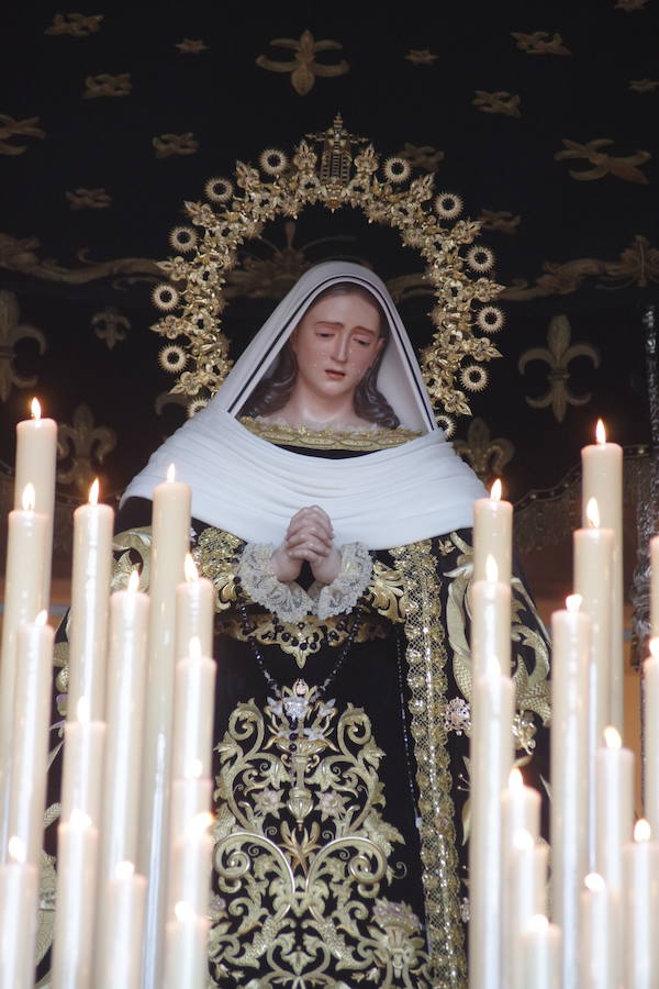 Las fotos de las cofradías del Jueves Santo: Sagrada Cena, Santa Cruz, Viñeros, Vera Cruz, Zamarrilla, Mena, Misericordia, Esperanza.