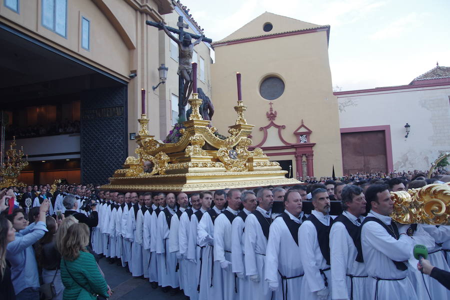 Las fotos de las cofradías del Jueves Santo: Sagrada Cena, Santa Cruz, Viñeros, Vera Cruz, Zamarrilla, Mena, Misericordia, Esperanza.