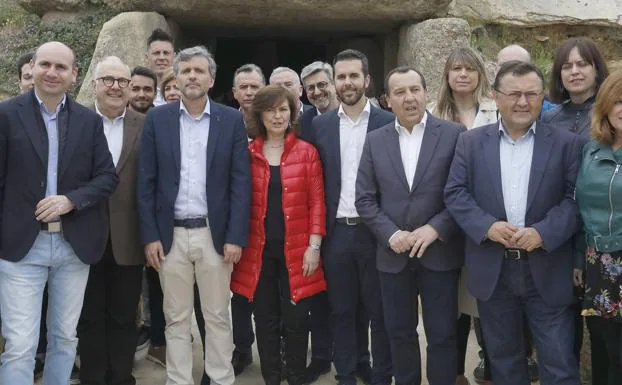 La vicepresidenta del Gobierno de España en su visita a los Dólmenes de Antequera este sábado de Gloria