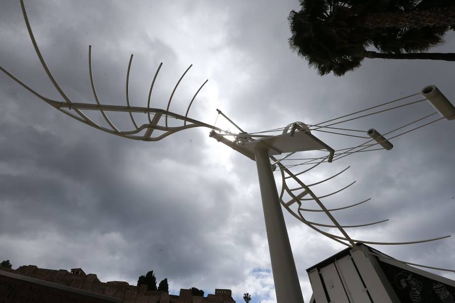 Así es 'Leonardo Da Vinci', la muestra itinerante que la Caixa, en colaboración con el Ayuntamiento de Málaga, ha instalado hasta el 21 de mayo en la calle Alcazabilla