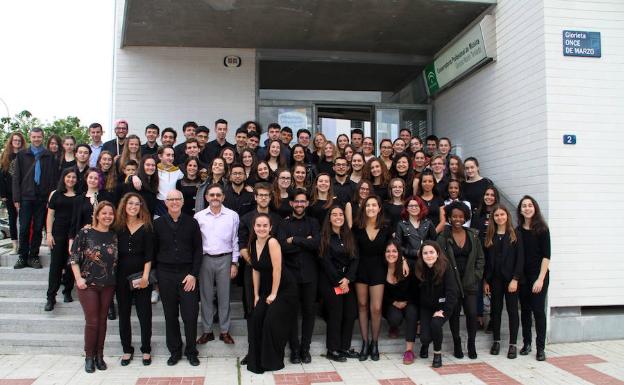 La orquesta hace las maletas