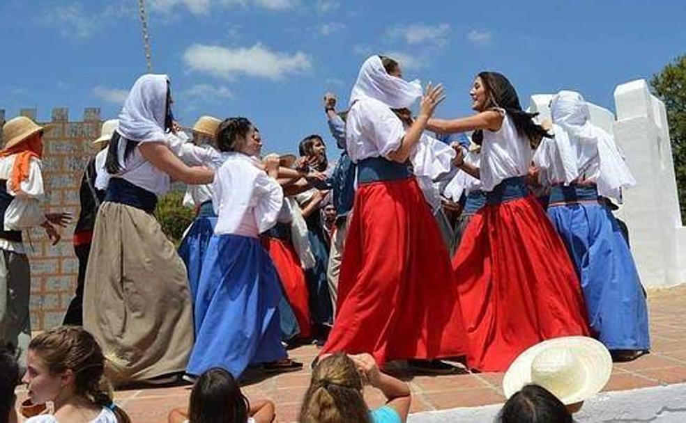 Recreación histórica de María Sagredo en Alozaina.