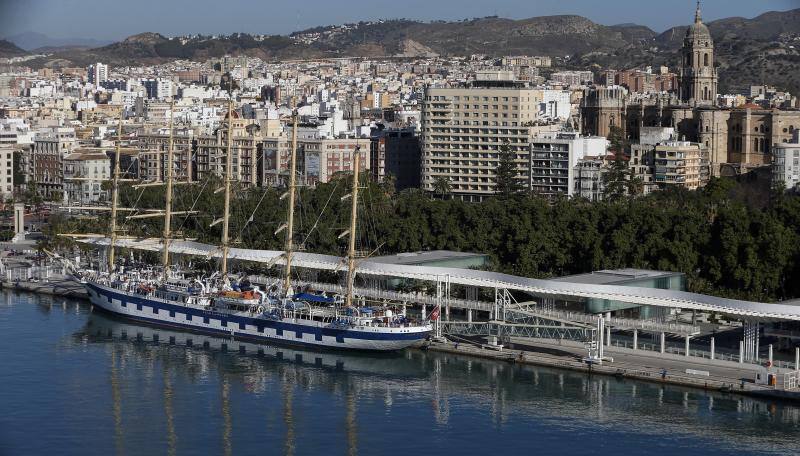 Este sábado, día con más cruceros en el recinto, con el añadido de que tres de los cinco barcos eran exclusivos. En la imagen, el crucero Royal