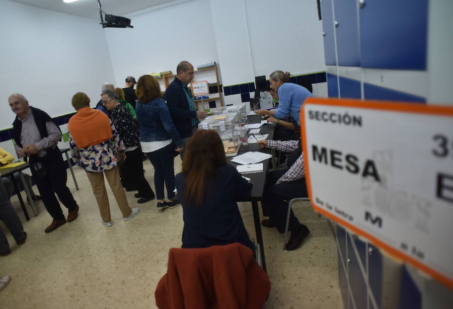 Así transcurren las votaciones a las elecciones generales en la provincia