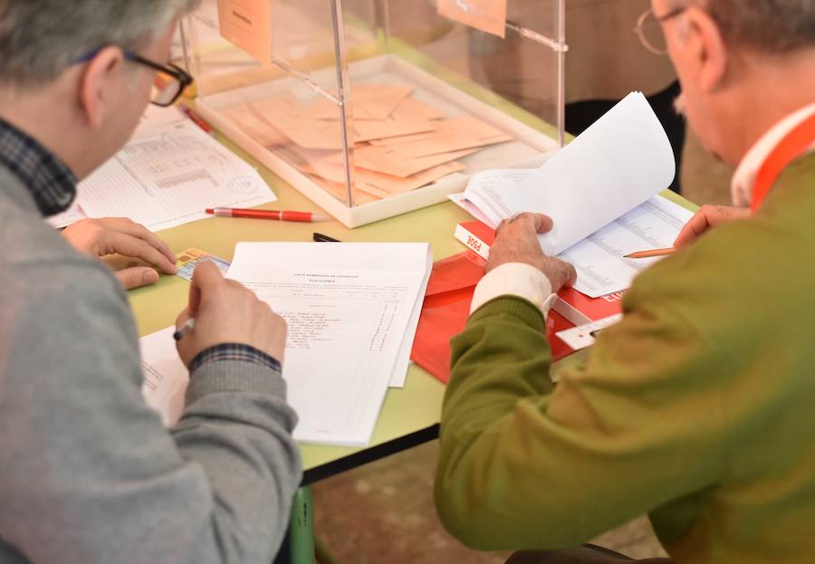 Así transcurren las votaciones a las elecciones generales en la provincia