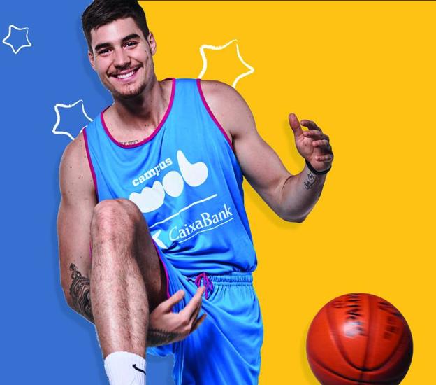 Cartel del Campus Wob Caixabank, con Juancho Hernángomez. 