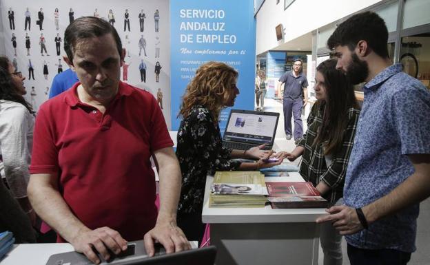 La V Feria de Empleo concluye este miércoles. 