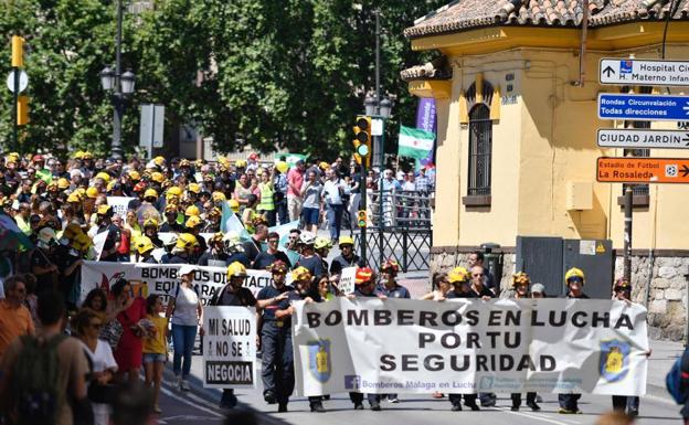 La manifestación de los bomberos colapsa el Centro a dos semanas de las elecciones municipales