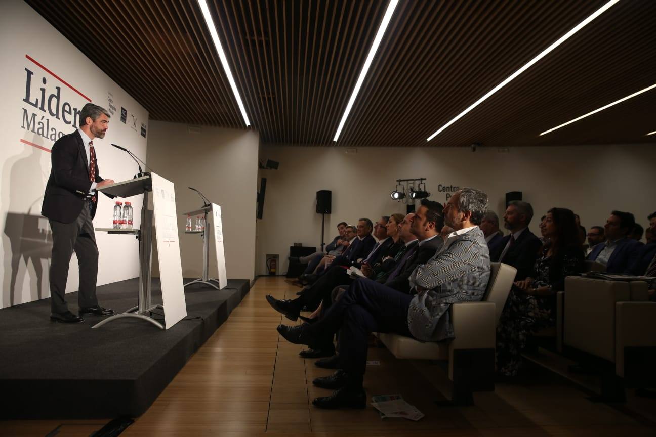 El encuentro organizado por SUR, la Diputación y AC Hoteles se celebra esta mañana en el Pompidou