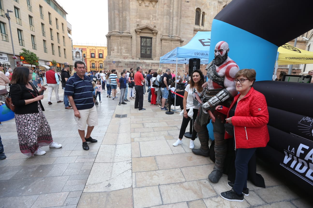 Fotos: Málaga se llena de cultura en La Noche en Blanco 2019