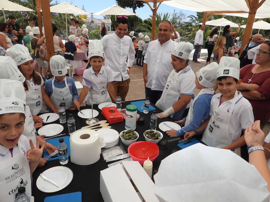 Casi 150 niños de varios colegios de Marbella y de la  Fundación Andrés Olivares  han podido disfrutar de unos divertidos talleres impartidos por 26 chefs de todo el país, que suman 47 estrellas Michelin. 