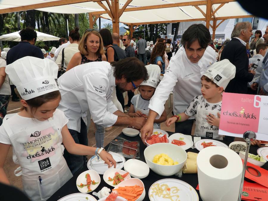 Casi 150 niños de varios colegios de Marbella y de la  Fundación Andrés Olivares  han podido disfrutar de unos divertidos talleres impartidos por 26 chefs de todo el país, que suman 47 estrellas Michelin. 