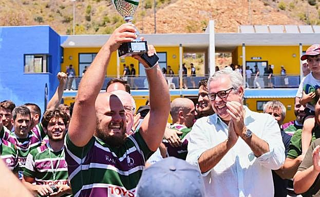 El CR Málaga sube a División de Honor B