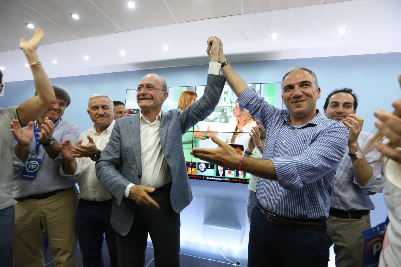 Celebración del Paco de la Torre en la sede del PP.