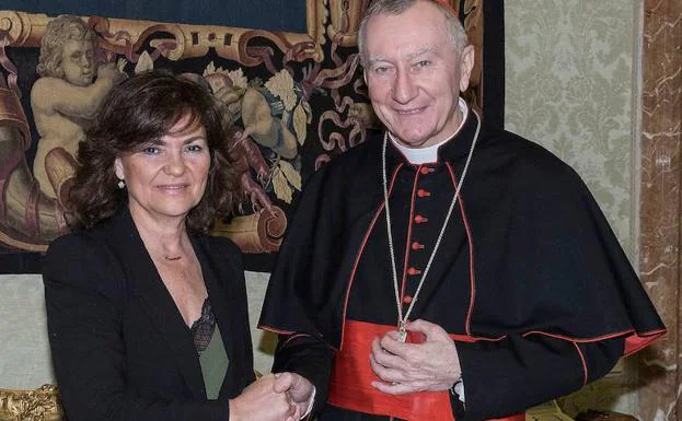 Carmen Calvo, vicepresidenta del gobierno español, se reúne con Pietro Parolin en el Vaticano.