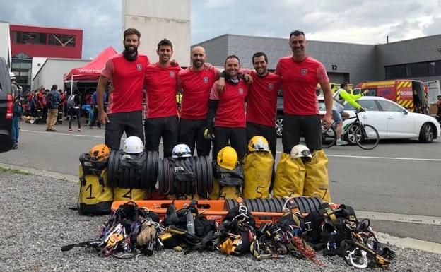 Bomberos de Málaga participan en una competición a nivel mundial de rescate en altura