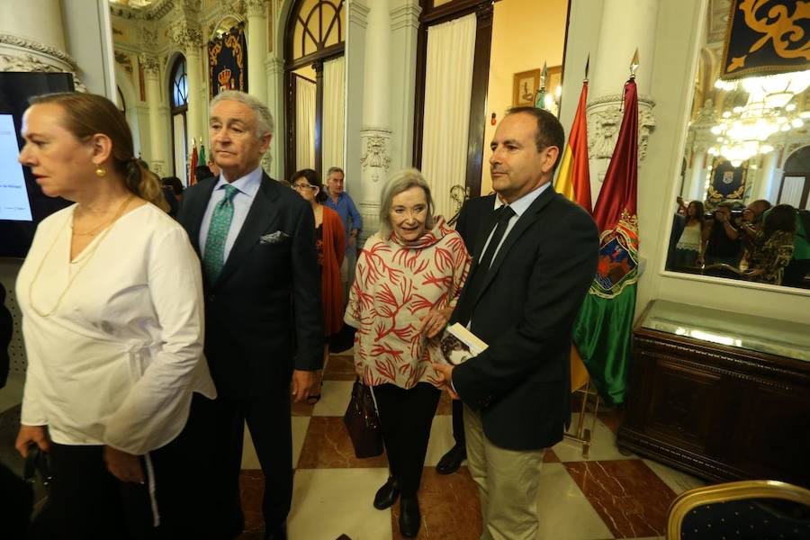 La actriz Nuria Espert y la sobrina del poeta Federico García Lorca, Laura García Lorca, en la primera jornada del ciclo '92 años de la Generación del 27', un acto de organizado por la Fundación Manuel Alcántara en colaboración con la Fundación Cajasol.