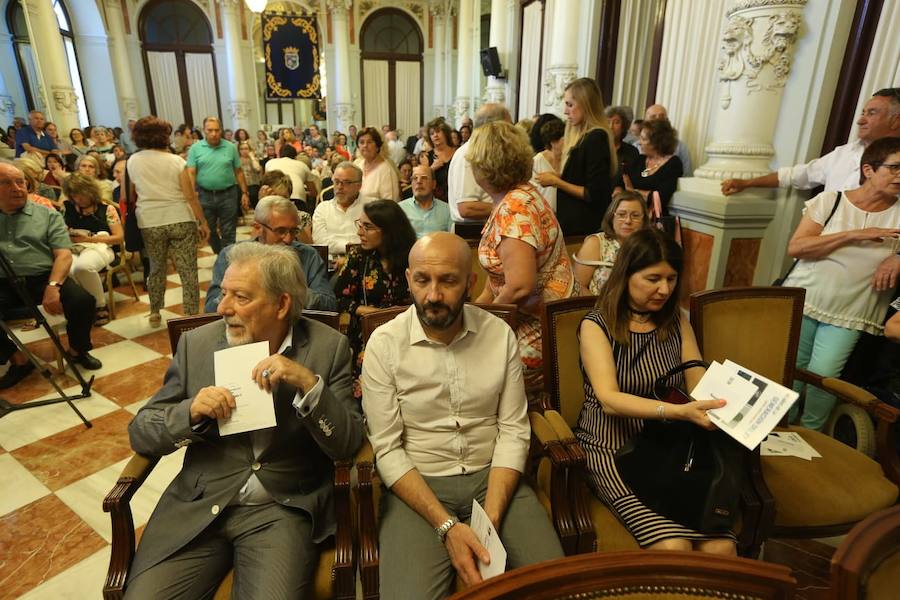 La actriz Nuria Espert y la sobrina del poeta Federico García Lorca, Laura García Lorca, en la primera jornada del ciclo '92 años de la Generación del 27', un acto de organizado por la Fundación Manuel Alcántara en colaboración con la Fundación Cajasol.