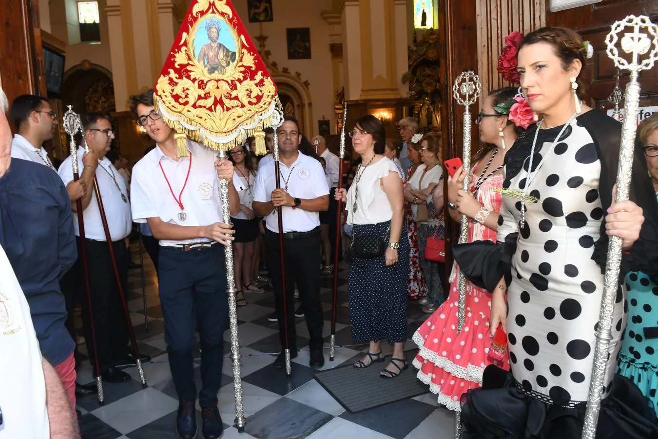 La procesión de San Bernabé de Marbella, en imágenes