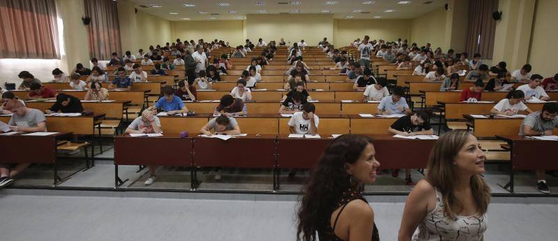 Más de 7.700 estudiantes de Málaga y provincia realizan las pruebas de acceso y admisión a la universidad