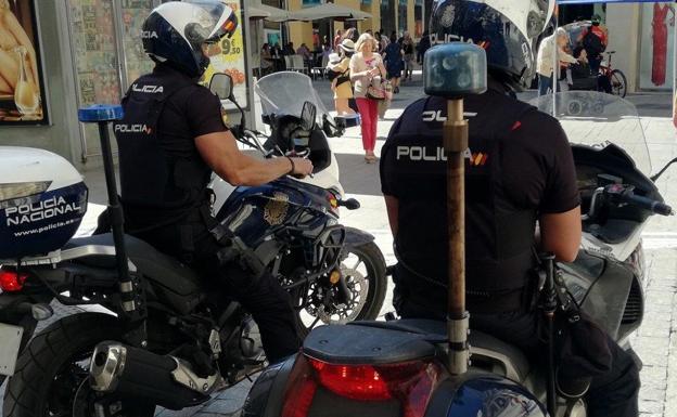 Dos arrestados en pleno robo en una nave industrial en Málaga