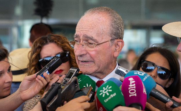 De la Torre, en una imagen de archivo, atendiendo a la prensa.