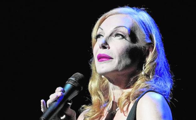 Ute Lemper: «Ser un espíritu libre es parte de mi identidad»
