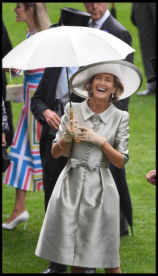 El Festival de carreras de caballos Royal Ascot, uno de los eventos deportivos y sociales más esperados del año en Inglaterra. Un evento que siempre acoge las pamelas más atrevidas. 