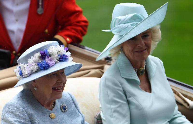 El Festival de carreras de caballos Royal Ascot, uno de los eventos deportivos y sociales más esperados del año en Inglaterra. Un evento que siempre acoge las pamelas más atrevidas. 