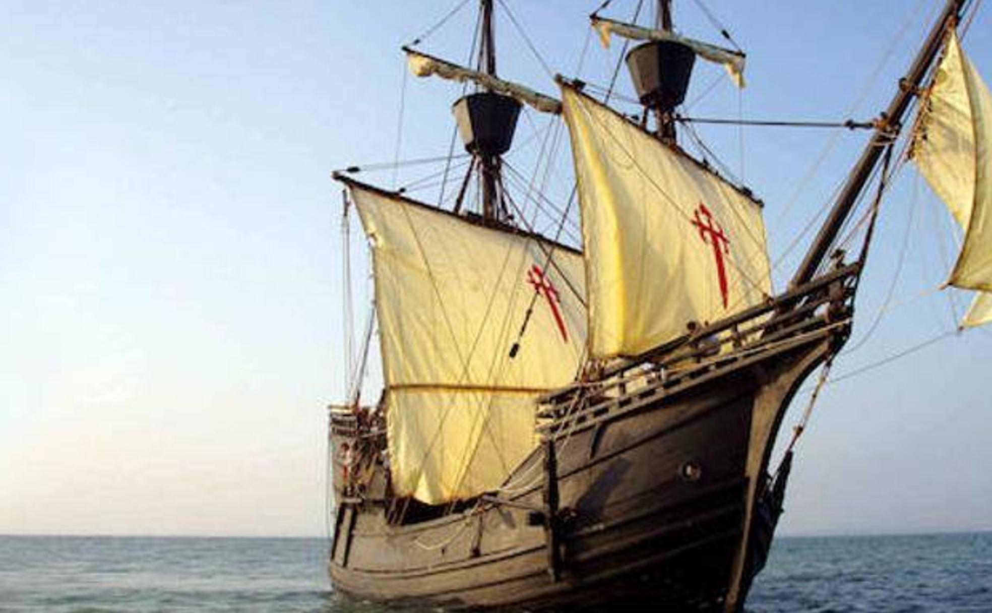 El barco Nao Victoria surcando los mares 