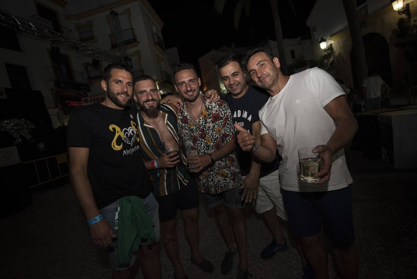 Los amantes del 'indie' toman el municipio de Ojén en la duodécima edición de su festival. Imagen de la jornada del viernes